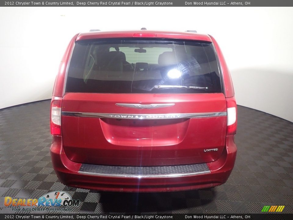 2012 Chrysler Town & Country Limited Deep Cherry Red Crystal Pearl / Black/Light Graystone Photo #17