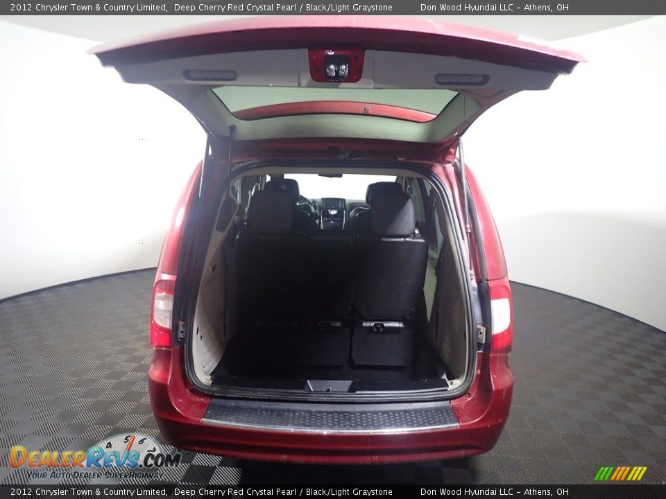 2012 Chrysler Town & Country Limited Deep Cherry Red Crystal Pearl / Black/Light Graystone Photo #18