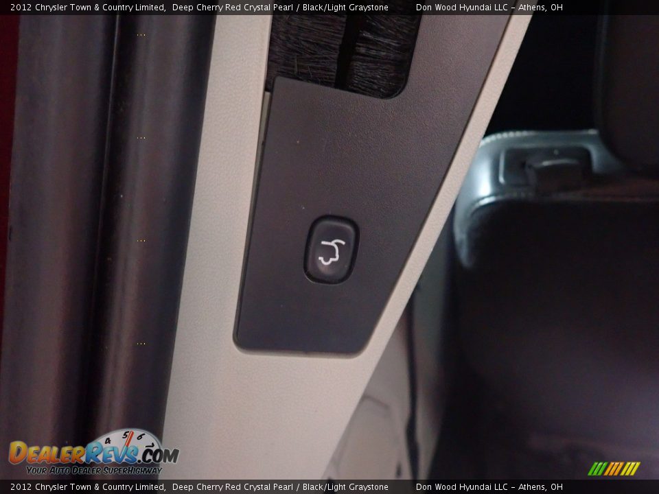 2012 Chrysler Town & Country Limited Deep Cherry Red Crystal Pearl / Black/Light Graystone Photo #20