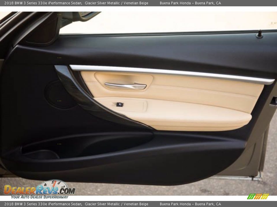 2018 BMW 3 Series 330e iPerformance Sedan Glacier Silver Metallic / Venetian Beige Photo #33