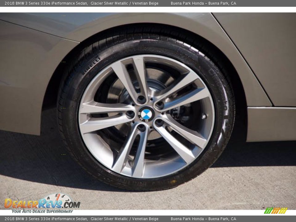 2018 BMW 3 Series 330e iPerformance Sedan Glacier Silver Metallic / Venetian Beige Photo #35