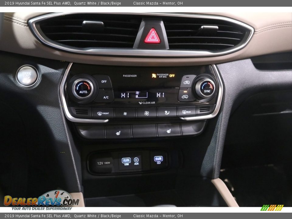 2019 Hyundai Santa Fe SEL Plus AWD Quartz White / Black/Beige Photo #14
