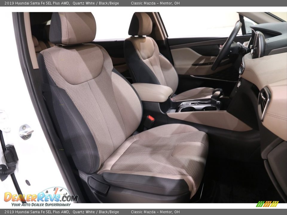 2019 Hyundai Santa Fe SEL Plus AWD Quartz White / Black/Beige Photo #17