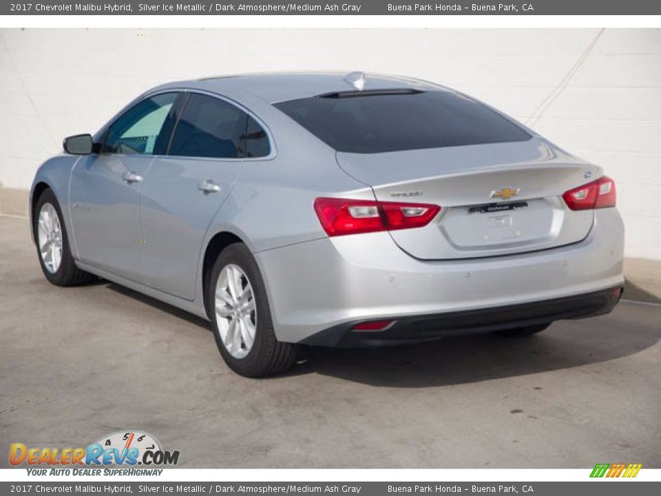 2017 Chevrolet Malibu Hybrid Silver Ice Metallic / Dark Atmosphere/Medium Ash Gray Photo #2