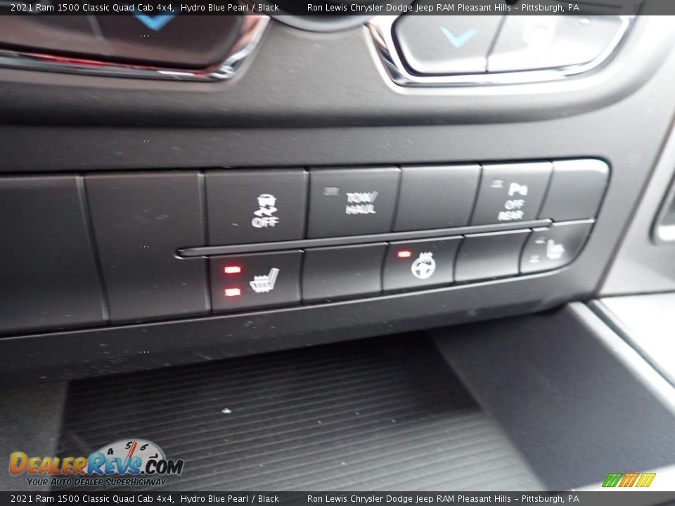 2021 Ram 1500 Classic Quad Cab 4x4 Hydro Blue Pearl / Black Photo #18