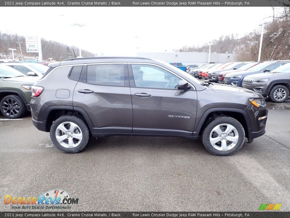 2021 Jeep Compass Latitude 4x4 Granite Crystal Metallic / Black Photo #3