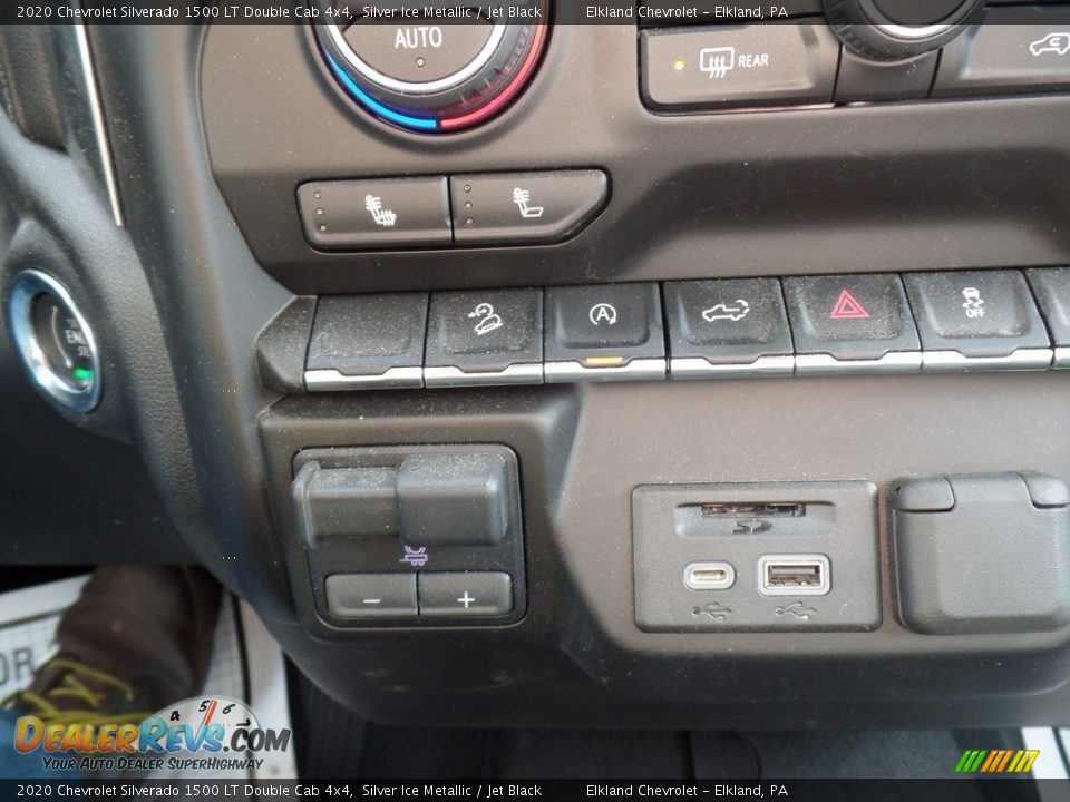 2020 Chevrolet Silverado 1500 LT Double Cab 4x4 Silver Ice Metallic / Jet Black Photo #29