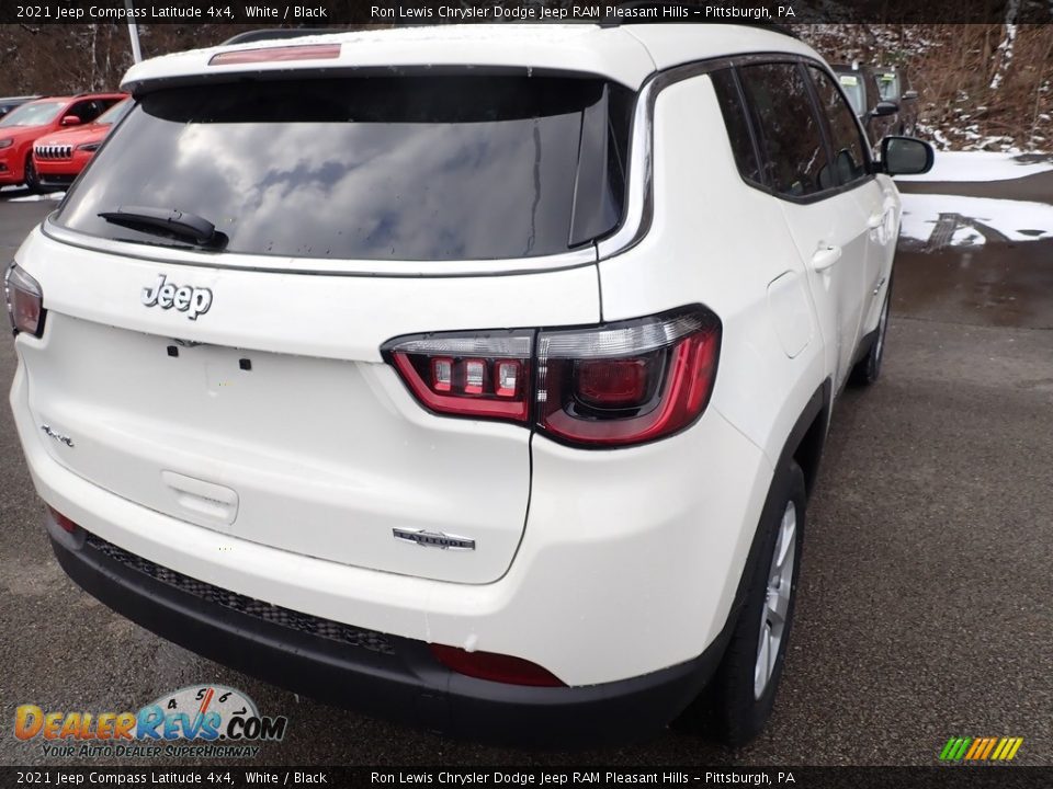 2021 Jeep Compass Latitude 4x4 White / Black Photo #5