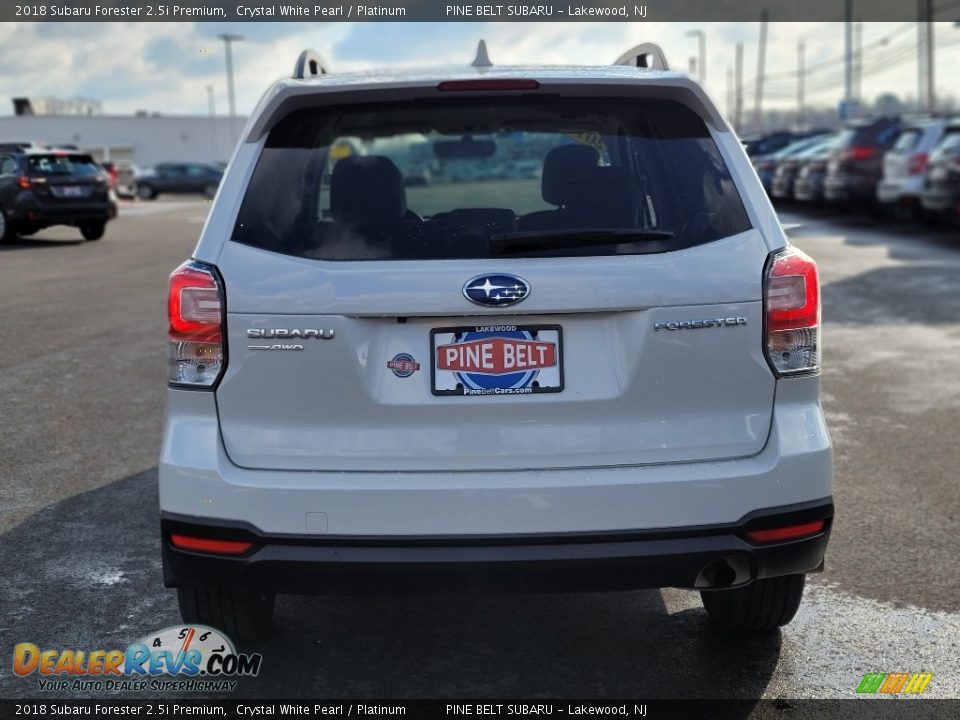 2018 Subaru Forester 2.5i Premium Crystal White Pearl / Platinum Photo #16