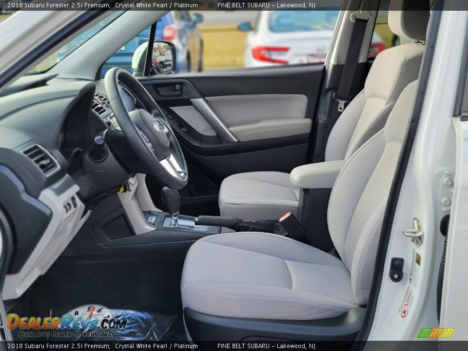 2018 Subaru Forester 2.5i Premium Crystal White Pearl / Platinum Photo #31