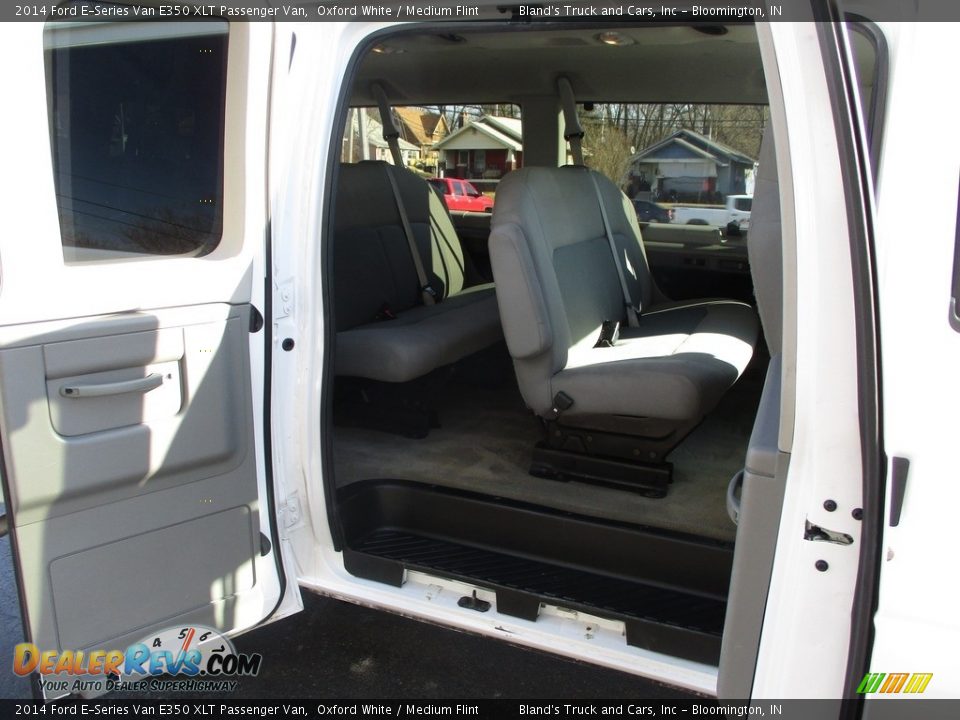 2014 Ford E-Series Van E350 XLT Passenger Van Oxford White / Medium Flint Photo #20