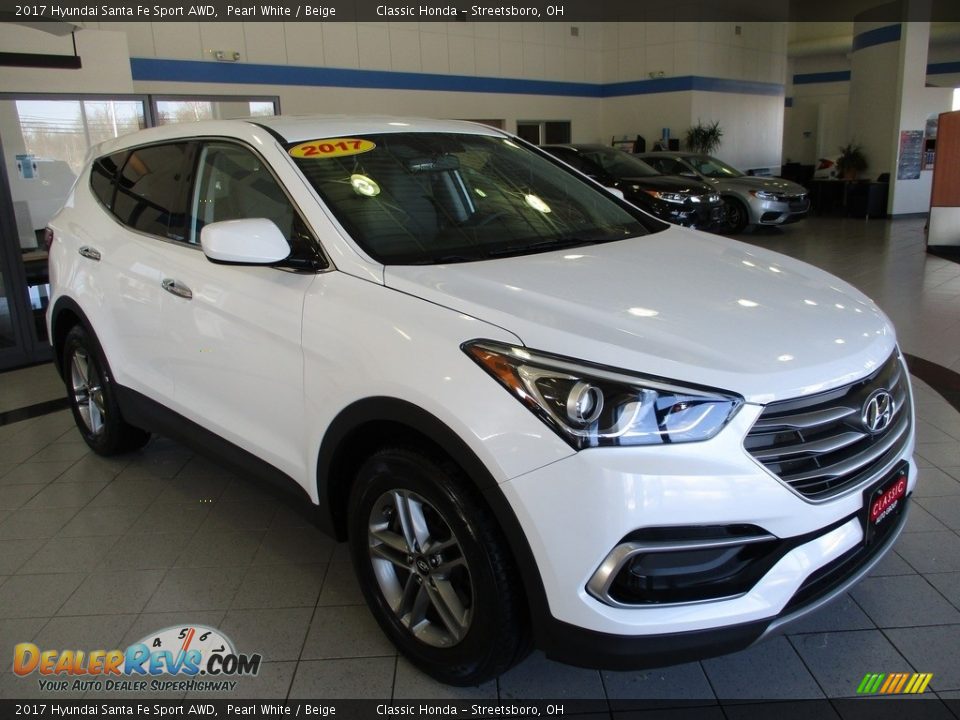 Front 3/4 View of 2017 Hyundai Santa Fe Sport AWD Photo #3