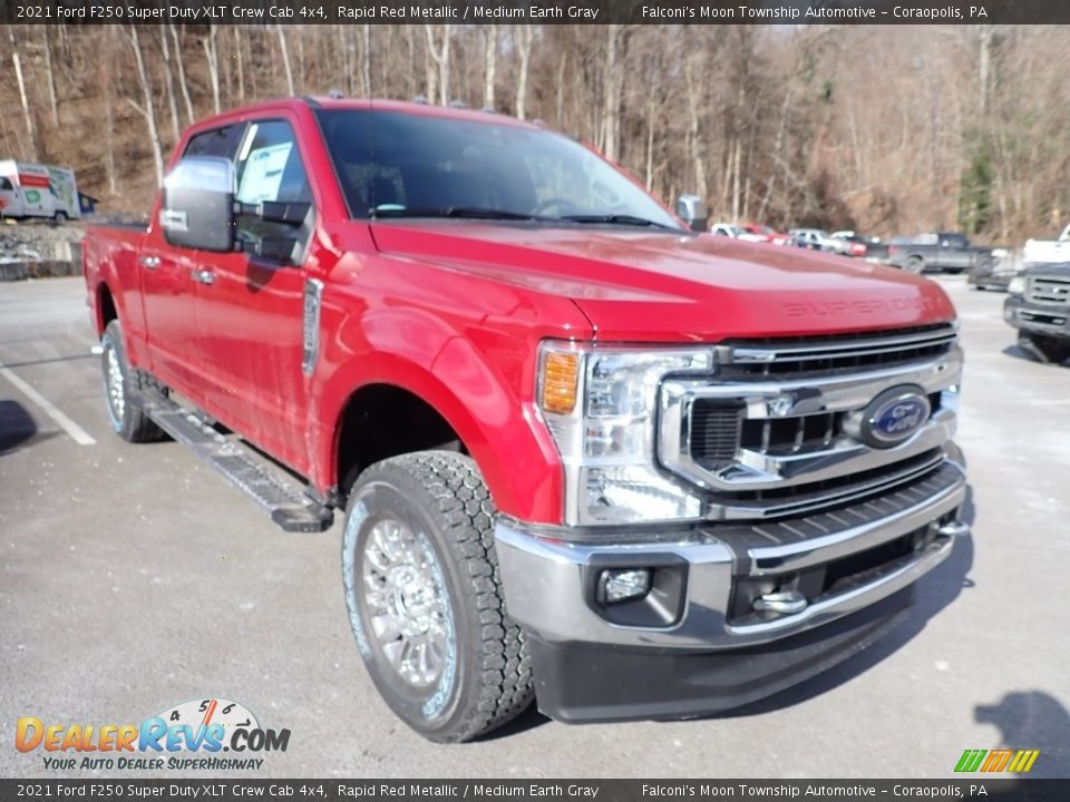 2021 Ford F250 Super Duty XLT Crew Cab 4x4 Rapid Red Metallic / Medium Earth Gray Photo #2