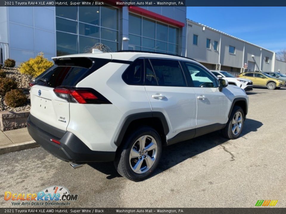 2021 Toyota RAV4 XLE AWD Hybrid Super White / Black Photo #14