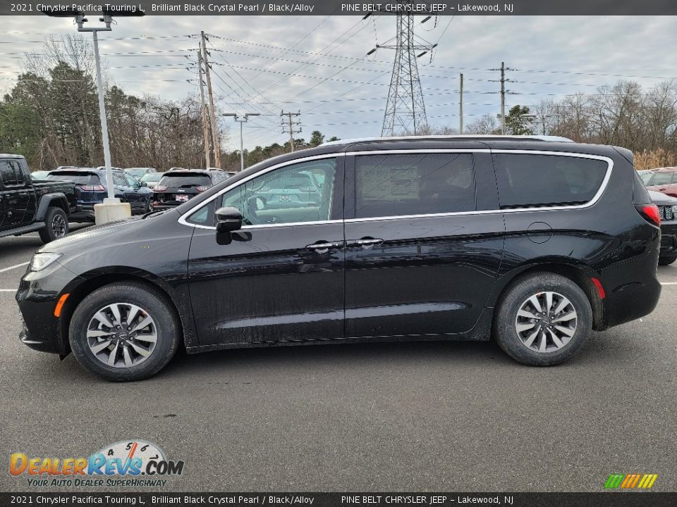 Brilliant Black Crystal Pearl 2021 Chrysler Pacifica Touring L Photo #4