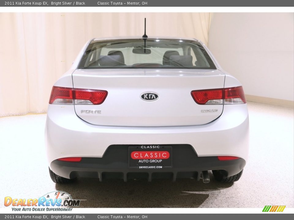 2011 Kia Forte Koup EX Bright Silver / Black Photo #17