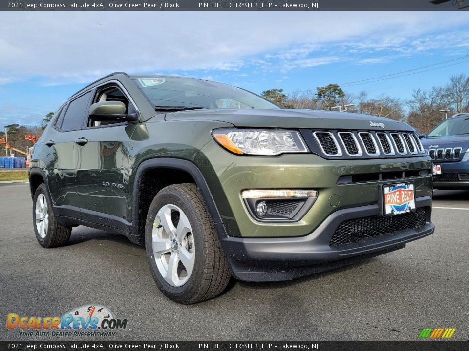 2021 Jeep Compass Latitude 4x4 Olive Green Pearl / Black Photo #1