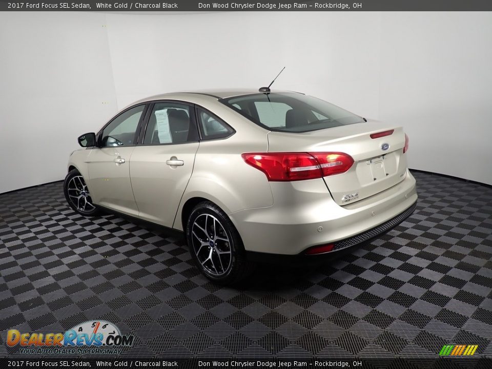 2017 Ford Focus SEL Sedan White Gold / Charcoal Black Photo #13