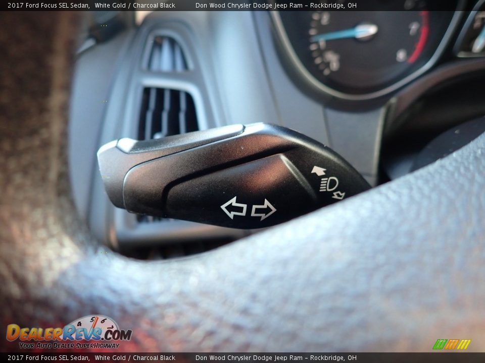 2017 Ford Focus SEL Sedan White Gold / Charcoal Black Photo #26