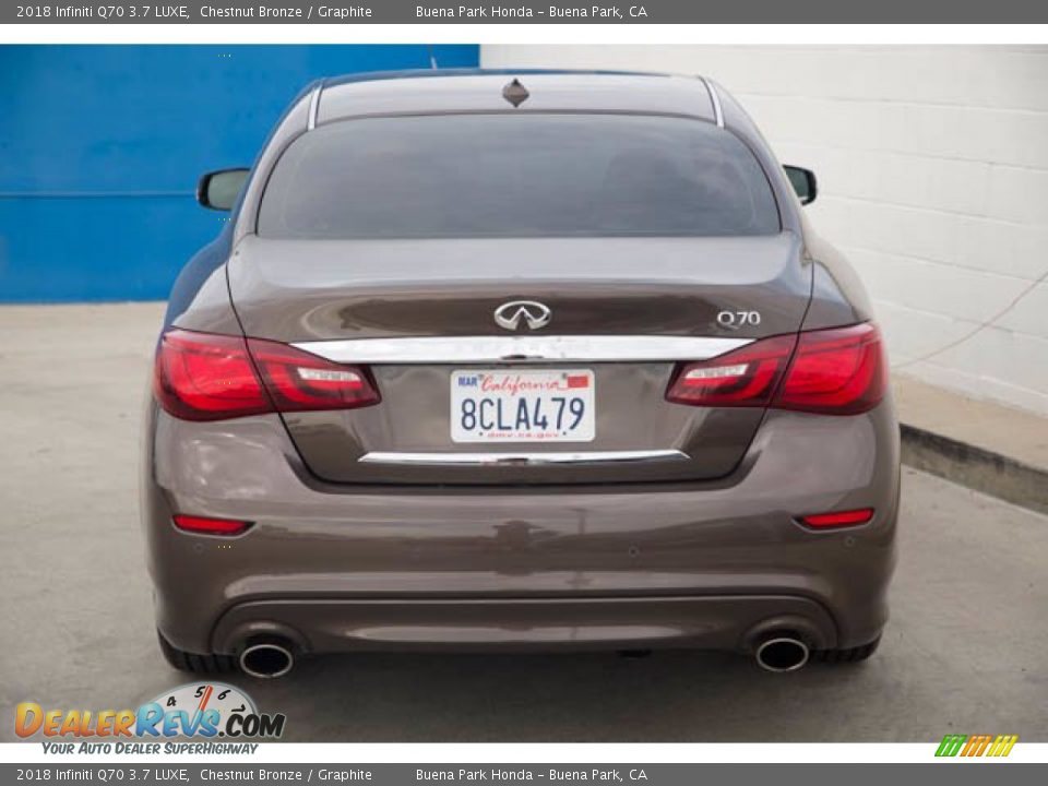 2018 Infiniti Q70 3.7 LUXE Chestnut Bronze / Graphite Photo #9