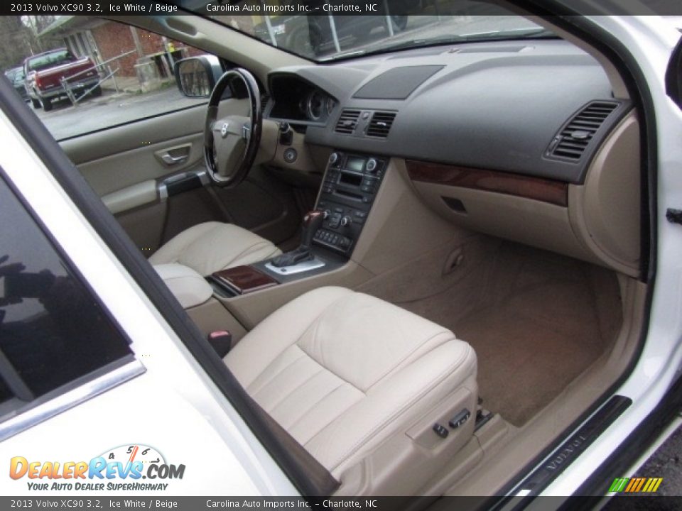 2013 Volvo XC90 3.2 Ice White / Beige Photo #21