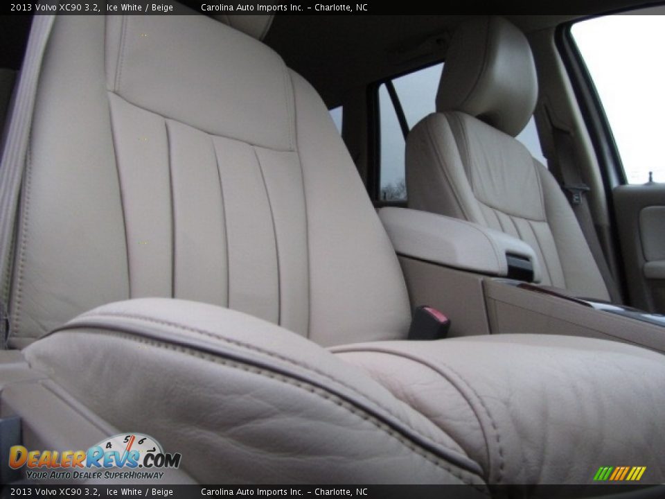 2013 Volvo XC90 3.2 Ice White / Beige Photo #22