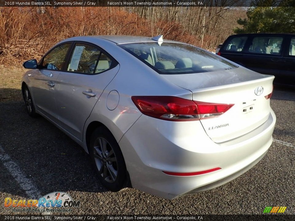 2018 Hyundai Elantra SEL Symphony Silver / Gray Photo #2