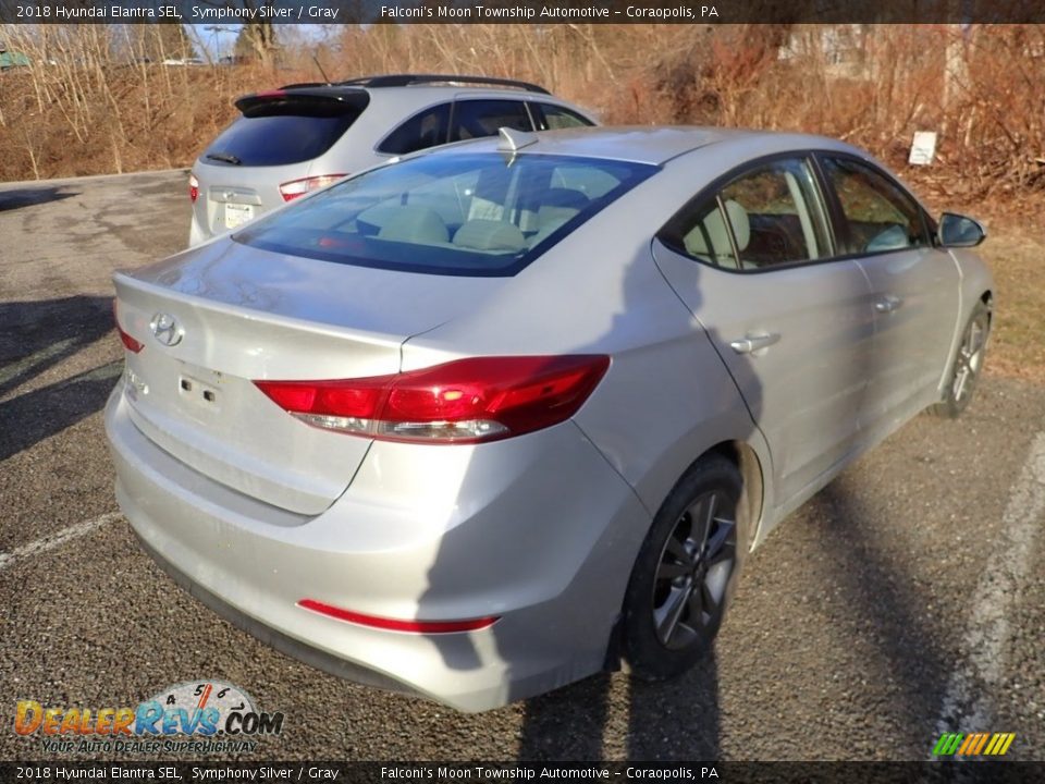 2018 Hyundai Elantra SEL Symphony Silver / Gray Photo #4