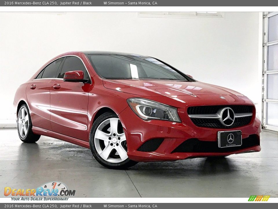 Front 3/4 View of 2016 Mercedes-Benz CLA 250 Photo #34