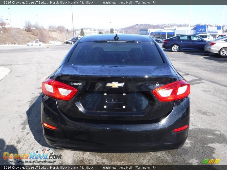 2016 Chevrolet Cruze LT Sedan Mosaic Black Metallic / Jet Black Photo #8