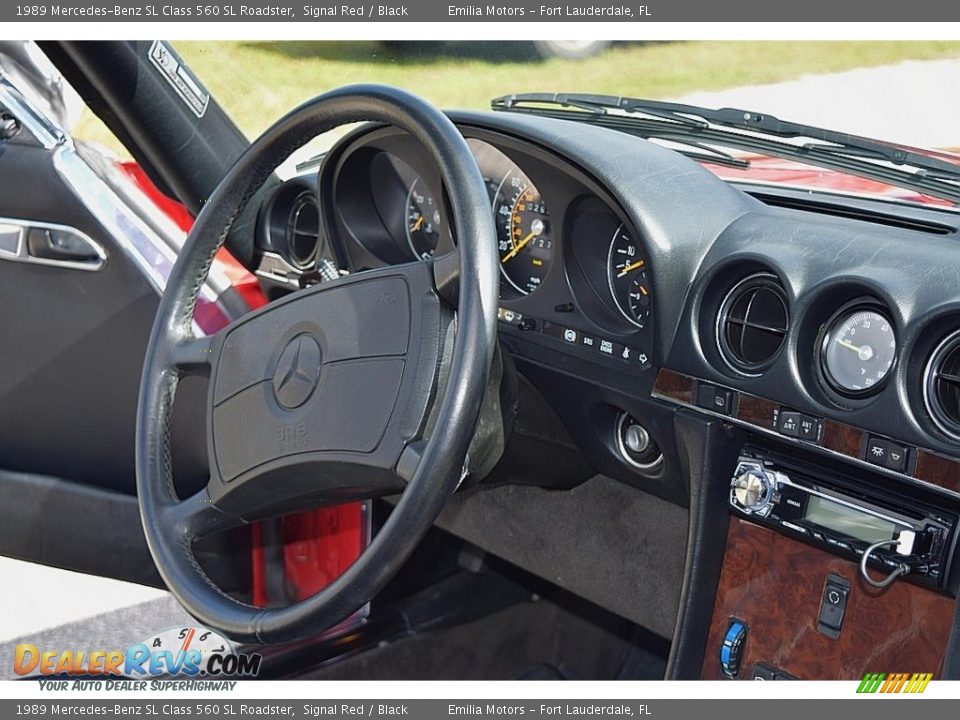 1989 Mercedes-Benz SL Class 560 SL Roadster Signal Red / Black Photo #54