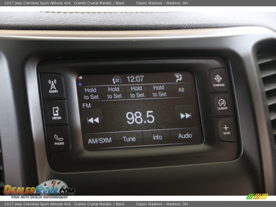 2017 Jeep Cherokee Sport Altitude 4x4 Granite Crystal Metallic / Black Photo #10