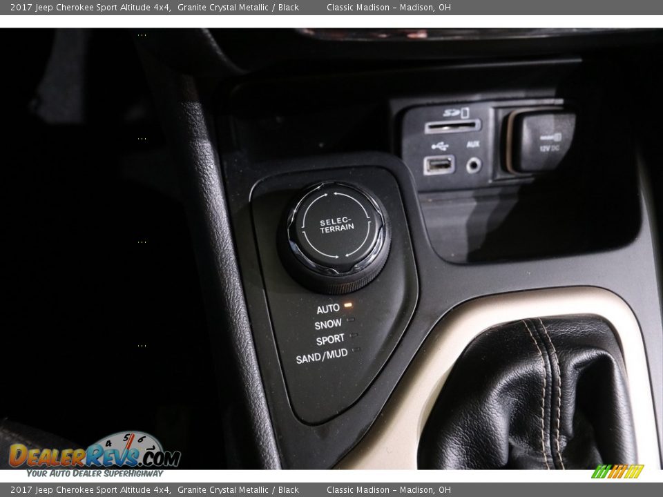 2017 Jeep Cherokee Sport Altitude 4x4 Granite Crystal Metallic / Black Photo #14