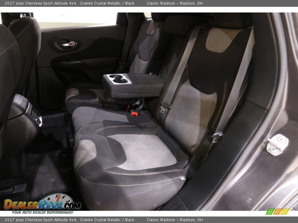 2017 Jeep Cherokee Sport Altitude 4x4 Granite Crystal Metallic / Black Photo #19