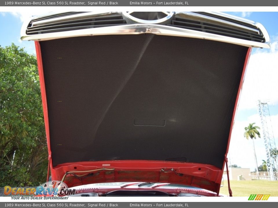 1989 Mercedes-Benz SL Class 560 SL Roadster Signal Red / Black Photo #70