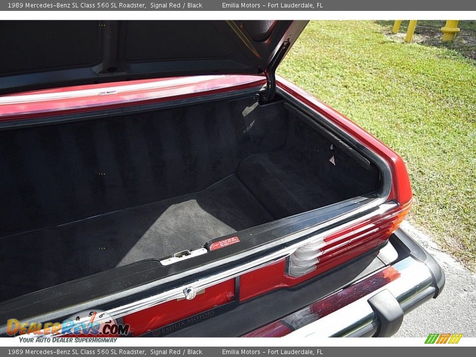 1989 Mercedes-Benz SL Class 560 SL Roadster Trunk Photo #74