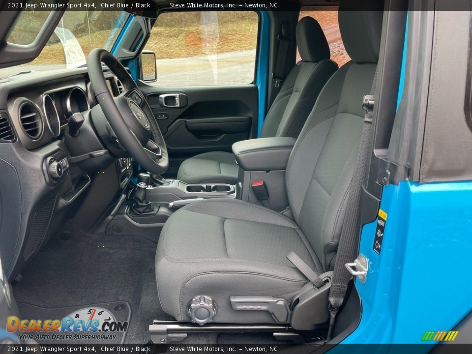 Front Seat of 2021 Jeep Wrangler Sport 4x4 Photo #10