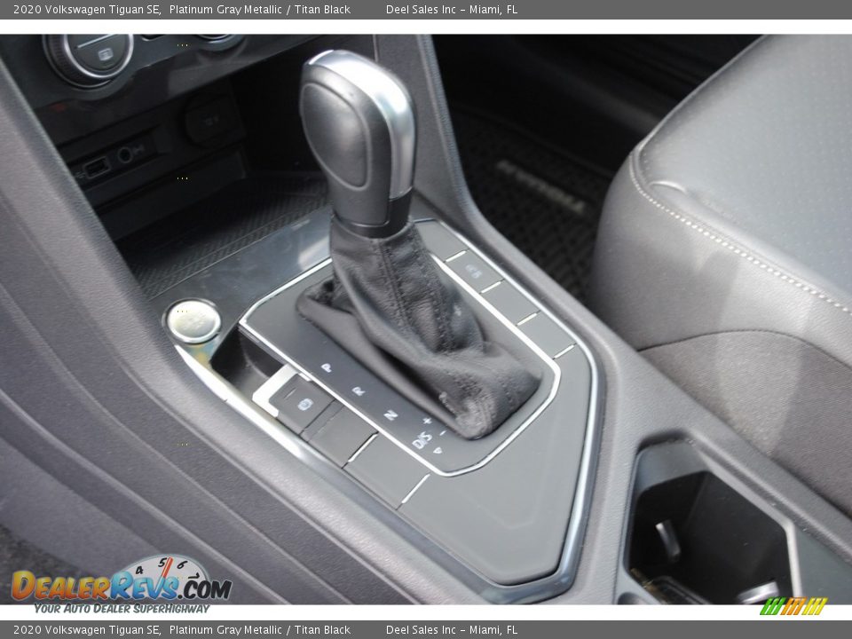 2020 Volkswagen Tiguan SE Platinum Gray Metallic / Titan Black Photo #13