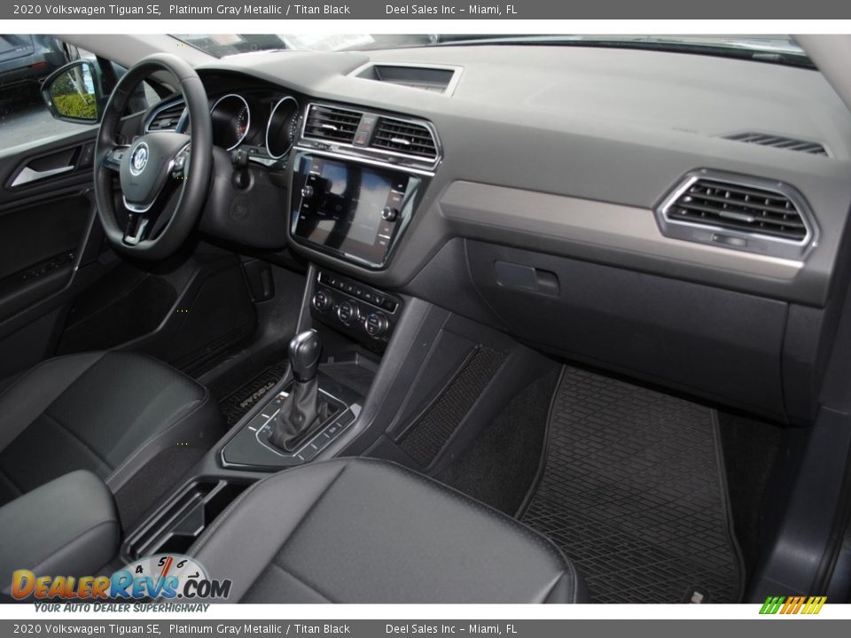 2020 Volkswagen Tiguan SE Platinum Gray Metallic / Titan Black Photo #17