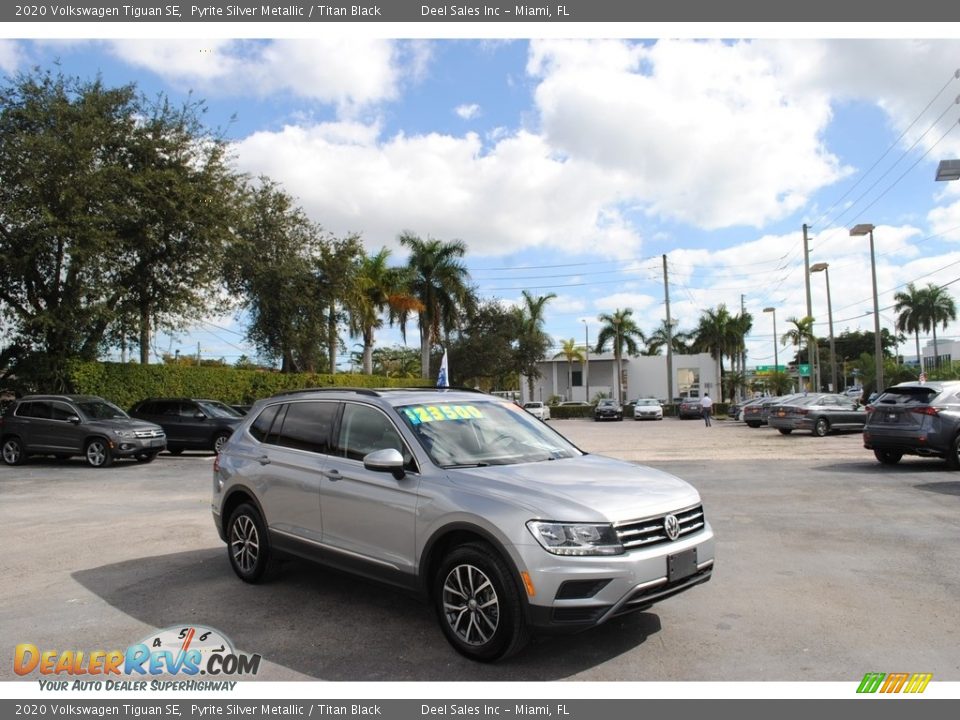 2020 Volkswagen Tiguan SE Pyrite Silver Metallic / Titan Black Photo #1