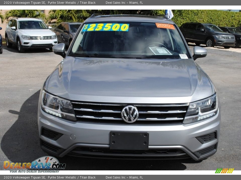 2020 Volkswagen Tiguan SE Pyrite Silver Metallic / Titan Black Photo #3