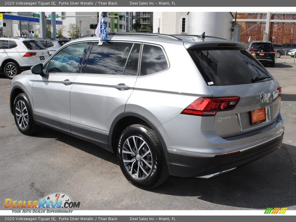 2020 Volkswagen Tiguan SE Pyrite Silver Metallic / Titan Black Photo #6