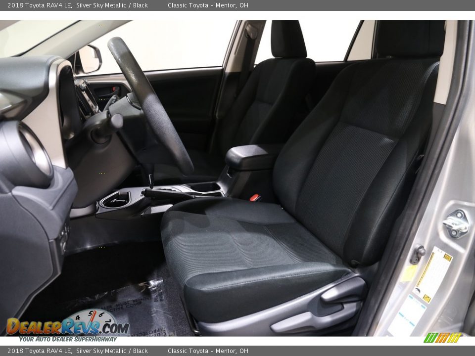 2018 Toyota RAV4 LE Silver Sky Metallic / Black Photo #5
