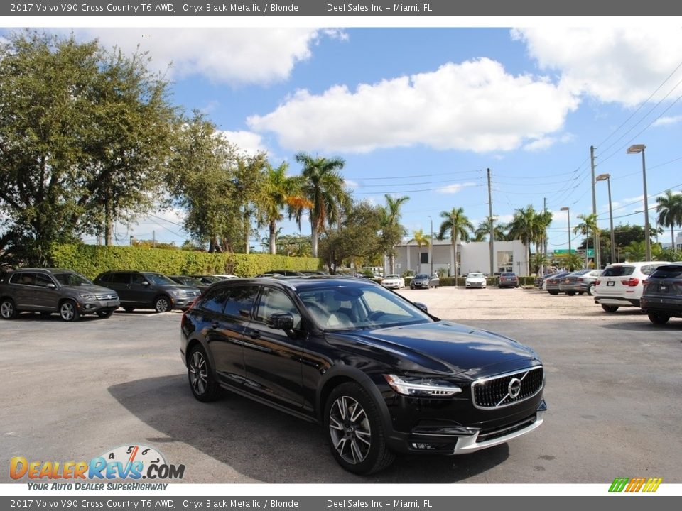 2017 Volvo V90 Cross Country T6 AWD Onyx Black Metallic / Blonde Photo #1