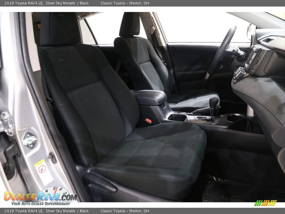 2018 Toyota RAV4 LE Silver Sky Metallic / Black Photo #15
