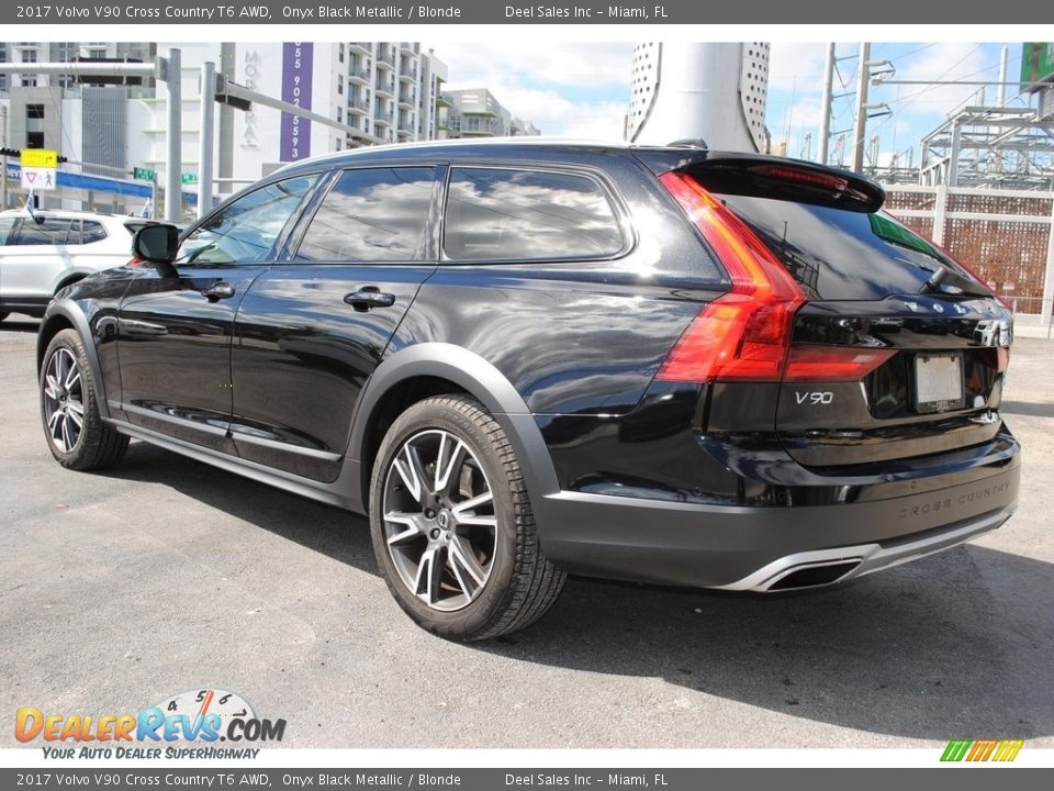 Onyx Black Metallic 2017 Volvo V90 Cross Country T6 AWD Photo #7