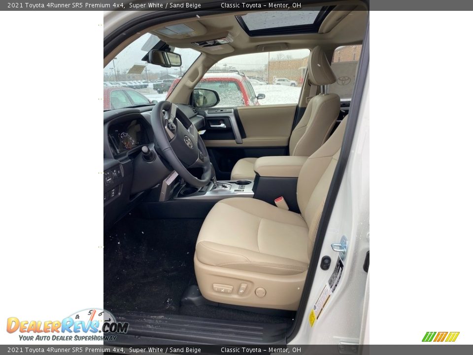 2021 Toyota 4Runner SR5 Premium 4x4 Super White / Sand Beige Photo #2
