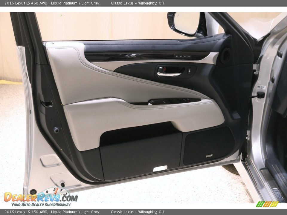 Door Panel of 2016 Lexus LS 460 AWD Photo #4