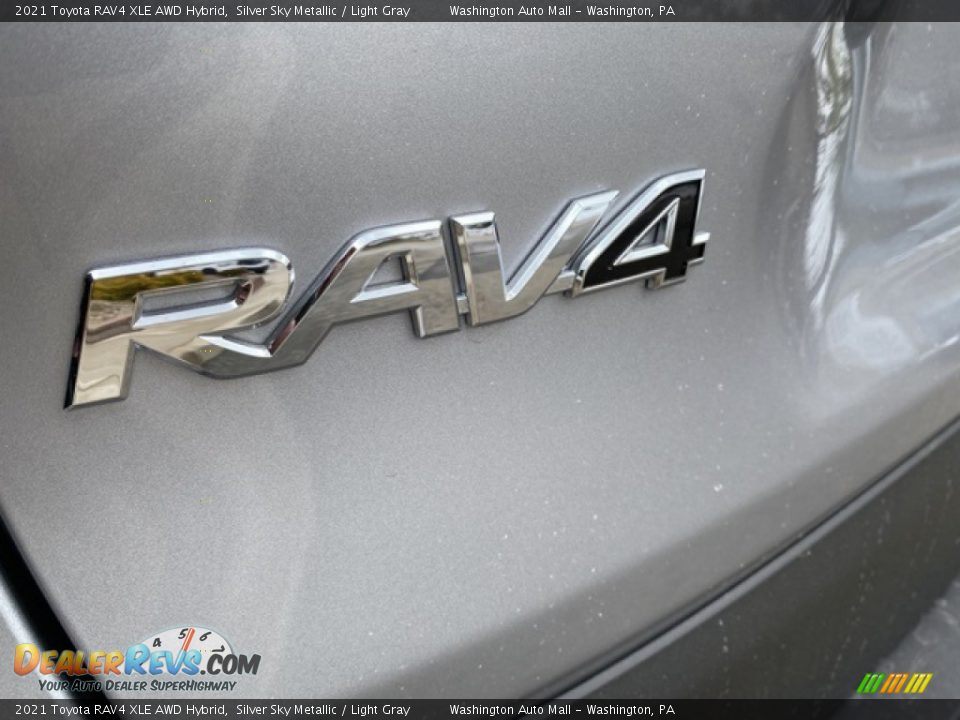2021 Toyota RAV4 XLE AWD Hybrid Silver Sky Metallic / Light Gray Photo #24