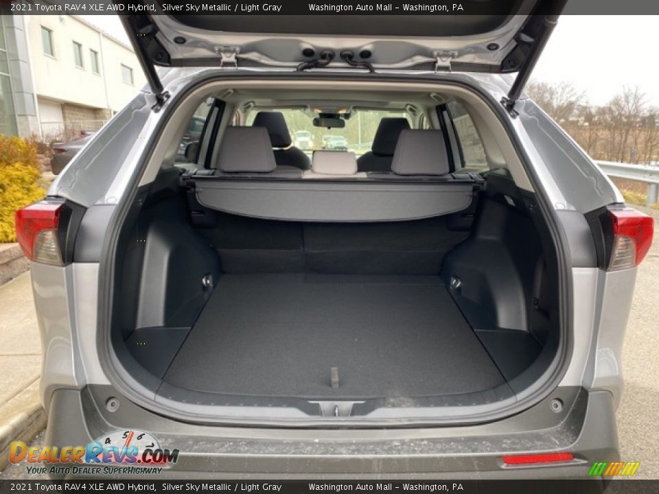 2021 Toyota RAV4 XLE AWD Hybrid Silver Sky Metallic / Light Gray Photo #27